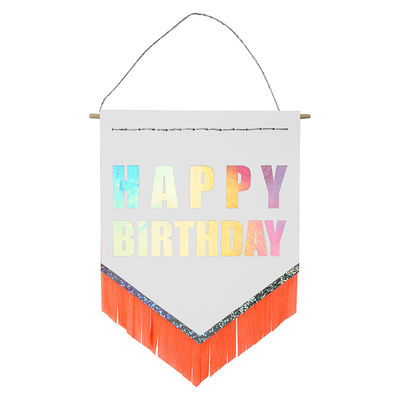 Happy Birthday -onnitteluviiri